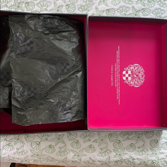 Vince Camuto Heels - Picture 2 of 6